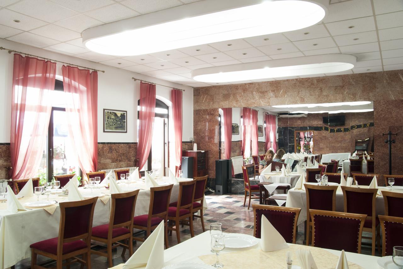 Hotel Dacia Луґож Екстер'єр фото